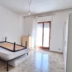 Rent 4 bedroom apartment of 120 m² in Napoli