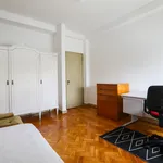 Rent 4 bedroom apartment in Lisbon