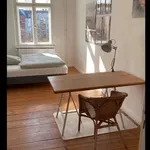 Rent a room of 100 m² in berlin