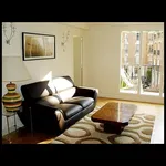 Rent 3 bedroom apartment of 75 m² in Paris