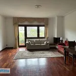 Rent 5 bedroom apartment of 165 m² in Rome