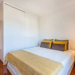 Rent 1 bedroom apartment in porto