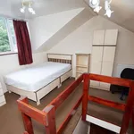 Rent 4 bedroom apartment in West Midlands