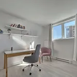 Appartement de 1033 m² avec 1 chambre(s) en location à Quebec