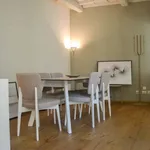 Rent 5 bedroom apartment of 130 m² in Milan