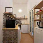 Rent 5 bedroom apartment of 85 m² in Palermo