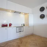 Rent 3 bedroom apartment of 110 m² in Porto