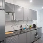 Rent a room of 120 m² in madrid