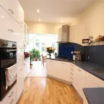 Rent 4 bedroom house in Kent