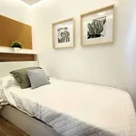 Rent a room of 120 m² in madrid