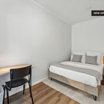 Miete 4 Schlafzimmer wohnung von 16 m² in Berlin