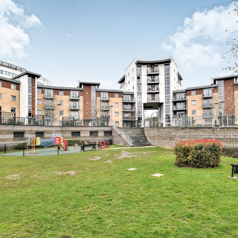 Kelvin Gate, Bracknell, RG12 1 bed apartment to rent - £1,100 pcm (£254 pw) Wick Hill