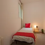 Rent 8 bedroom apartment in Barcelona