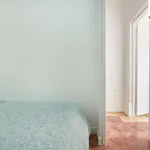 Rent 16 bedroom apartment in Lisbon