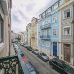 Rent 3 bedroom apartment in Lisbon