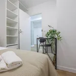 Rent 5 bedroom apartment in Valencia