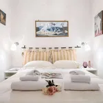 Rent 1 bedroom apartment of 60 m² in florence