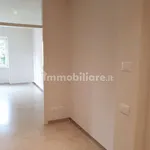 Rent 4 bedroom apartment of 80 m² in Como