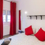 Rent 3 bedroom apartment in Barcelona