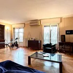 Rent 3 bedroom apartment of 145 m² in Milano