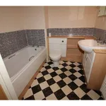 Rent 2 bedroom flat in Edinburgh  West