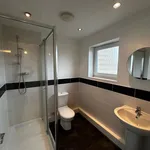 Rent 2 bedroom flat in Llanelli