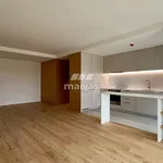 Rent 2 bedroom apartment of 111 m² in Porto