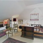 Rent 4 bedroom apartment of 86 m² in Venice