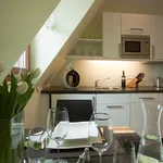 Rent 1 bedroom apartment of 33 m² in Stuttgart