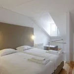 Rent 2 bedroom apartment of 80 m² in lisbon