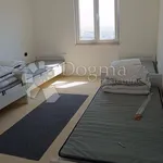 Najam 6 spavaće sobe kuća od 270 m² u Matulji