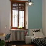 Rent a room in turin