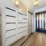 Appartement de 60 m² avec 3 chambre(s) en location à Paris