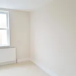 Rent 2 bedroom apartment in Reigate and Banstead