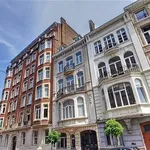 Rent 3 bedroom apartment in Ixelles