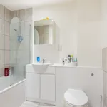 Rent 2 bedroom flat in Slough