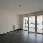 Appartement de 57 m² avec 3 chambre(s) en location à SUR MER