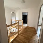 Maison de 108 m² avec 4 chambre(s) en location à ST JOUAN DES GUERETS