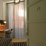 Rent a room in naples