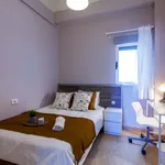 Rent a room of 170 m² in Valencia