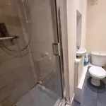 Rent 4 bedroom flat in Cardiff