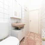 Rent 1 bedroom apartment of 46 m² in Berlin