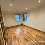 Rent 2 bedroom flat in Aberdeen