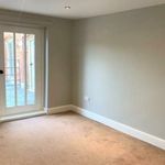 Rent 3 bedroom flat in West Midlands