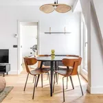 Rent 2 bedroom apartment of 55 m² in paris