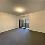 Rent 2 bedroom apartment in Bayside