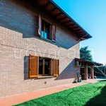 Rent 11 bedroom house of 517 m² in Osio Sotto