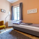 Rent 1 bedroom apartment of 40 m² in Prague