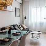 Rent 3 bedroom apartment of 60 m² in barcelona