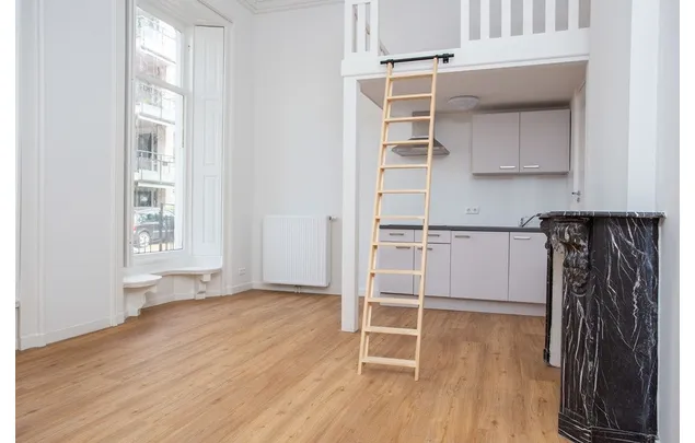 Huur 1 slaapkamer appartement van 25 m² in Utrechtsestraat